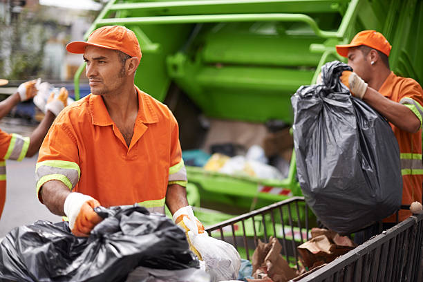 Best Attic Cleanout Services  in Guntown, MS